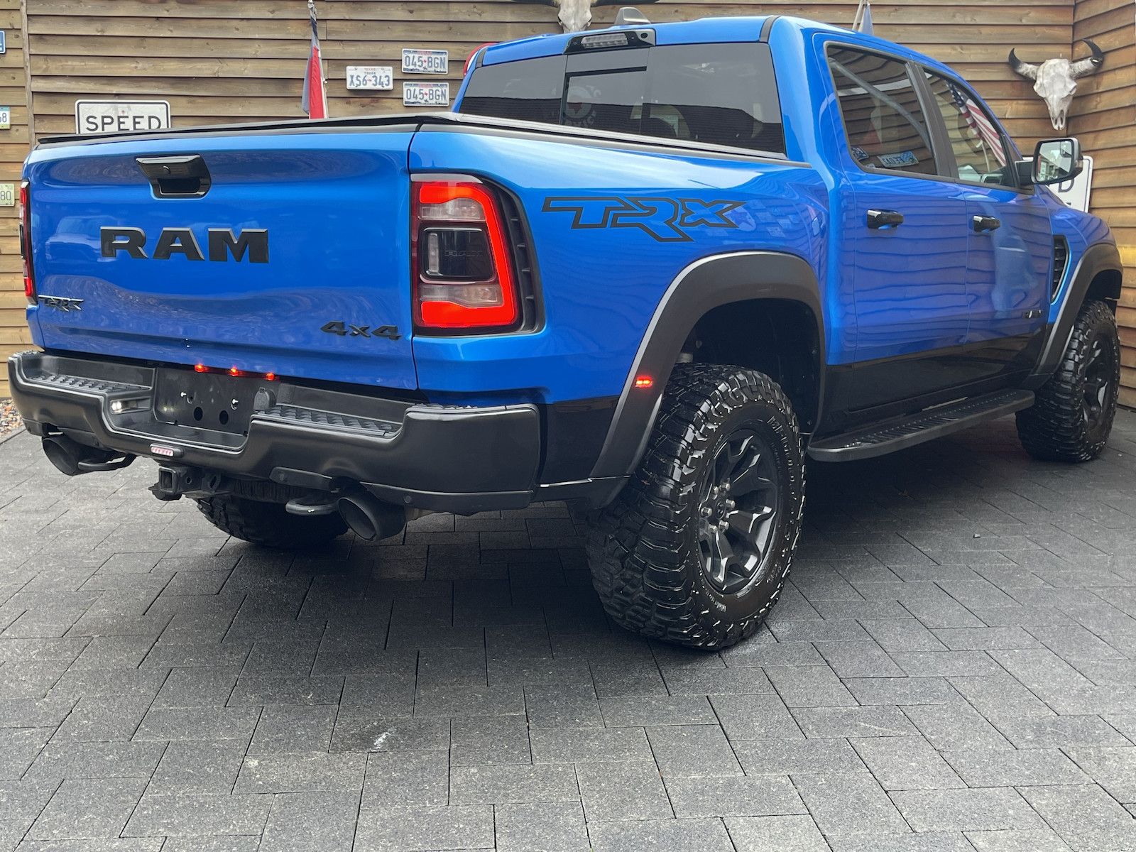Dodge RAM 1500 TRX 6.2 H&K ACC 360° LVL2 Head-UP Pano