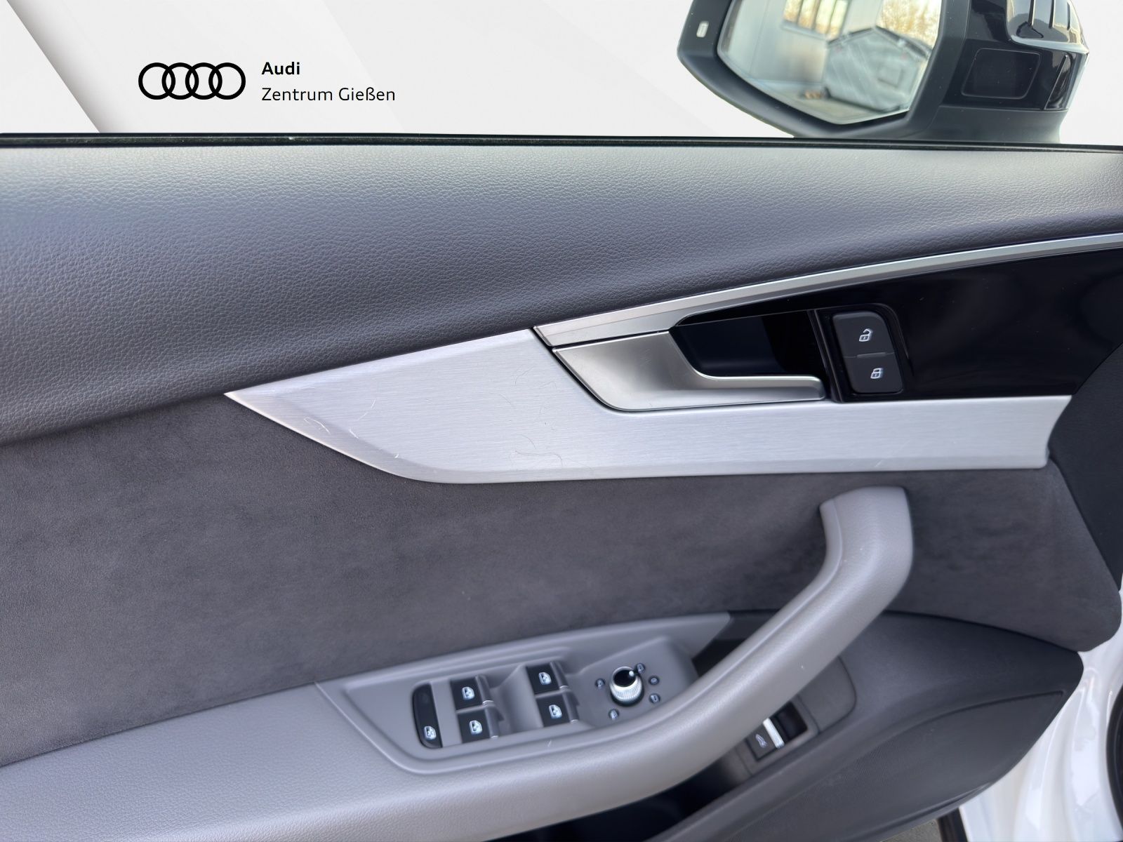 Audi A4 Limousine 40 TDI quattro S line competition B
