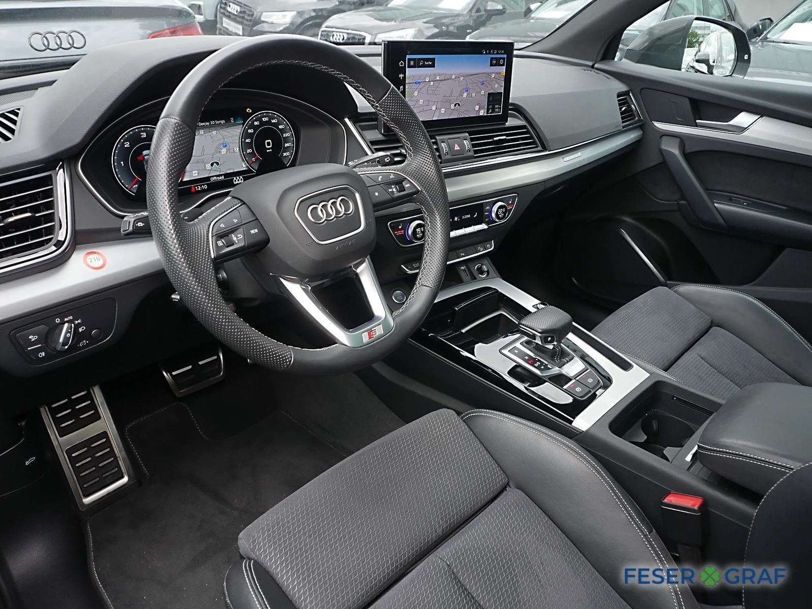 Audi Q5 40 TDI quattro S line - Samsaru's Car Outlet