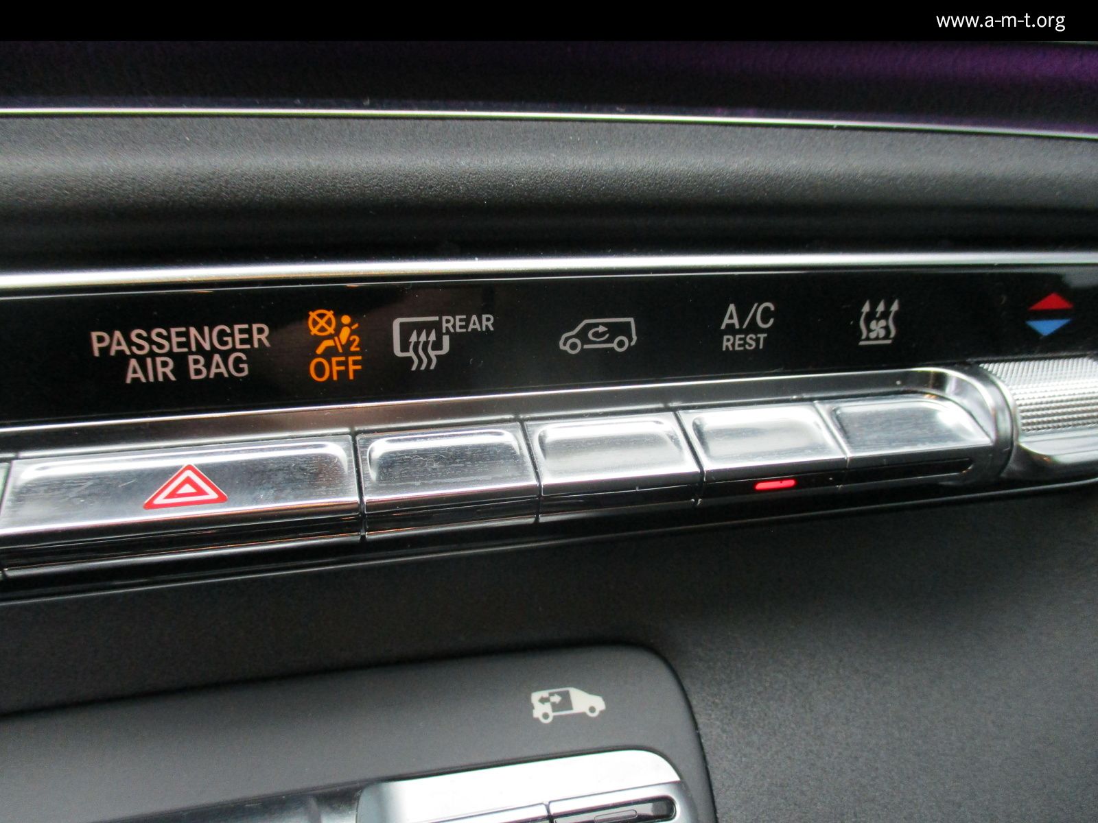 Mercedes-Benz V 300 d Avantg lang - Samsaru's Car Outlet
