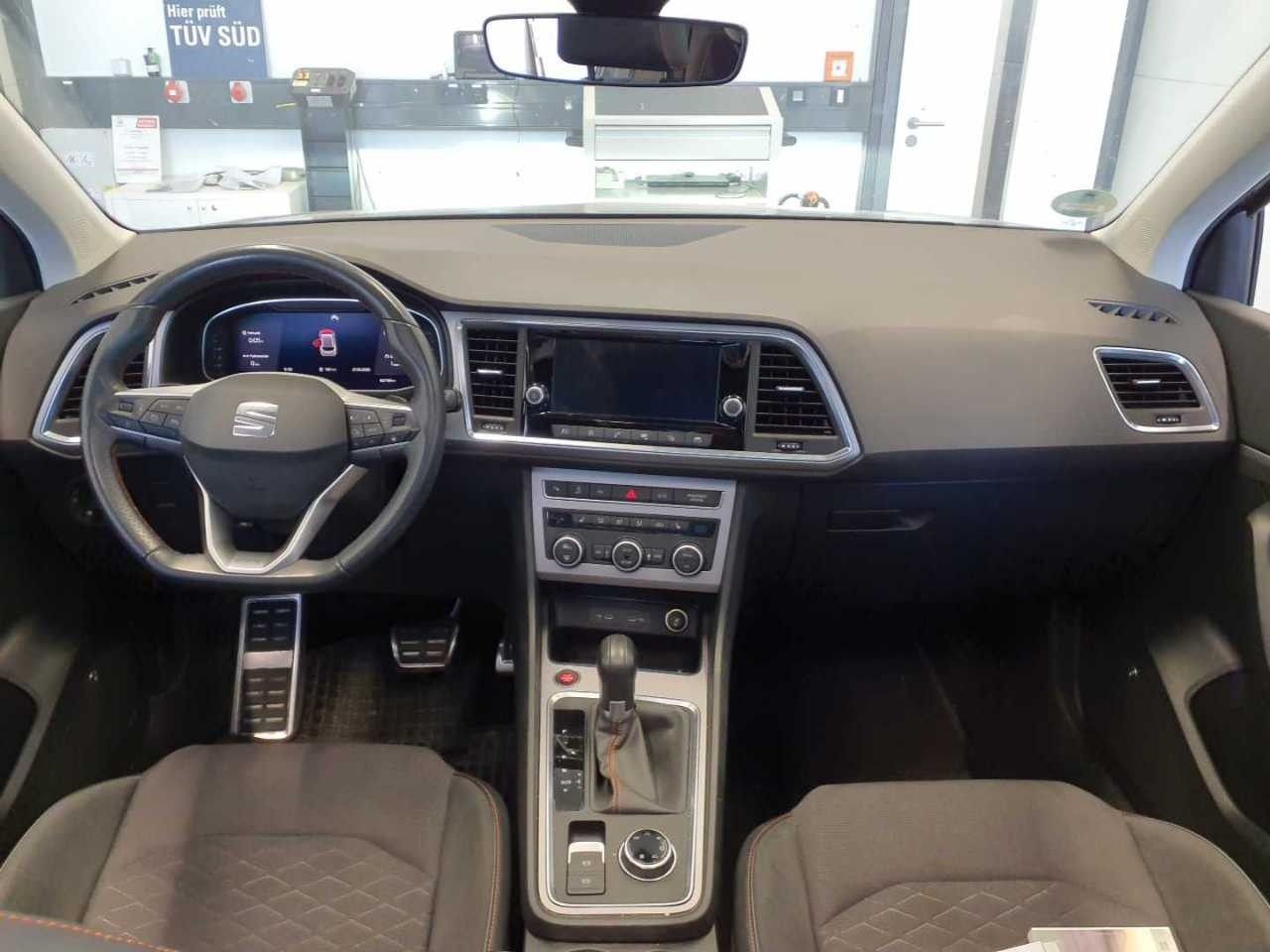 Seat Ateca FR 2.0 TSI DSG 4Drive AHK+BEATS+PANO+elHK