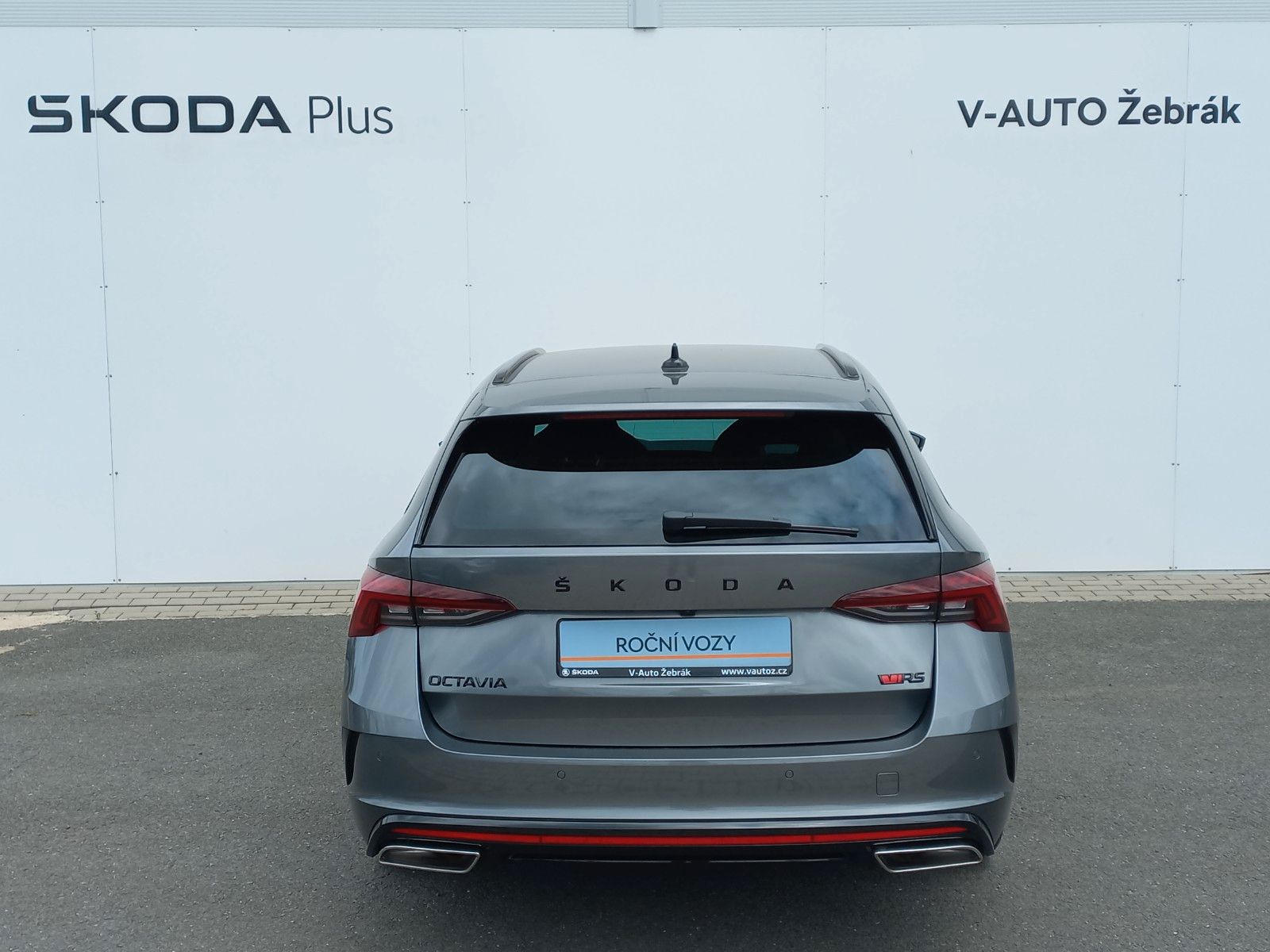 Skoda Octavia Combi RS TSI - Samsaru's Car Outlet