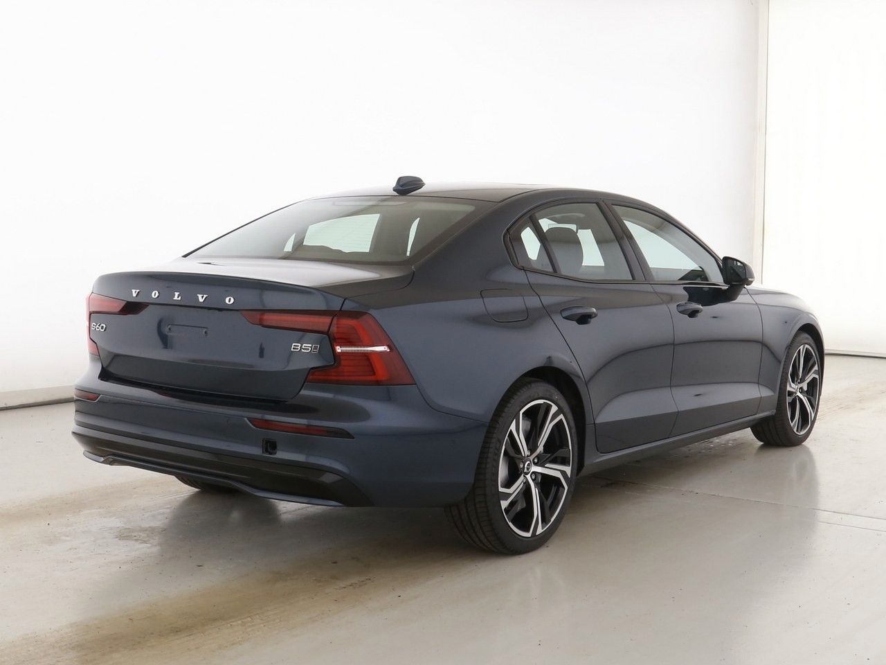 Volvo S60 B5 Ultimate Dark AWD