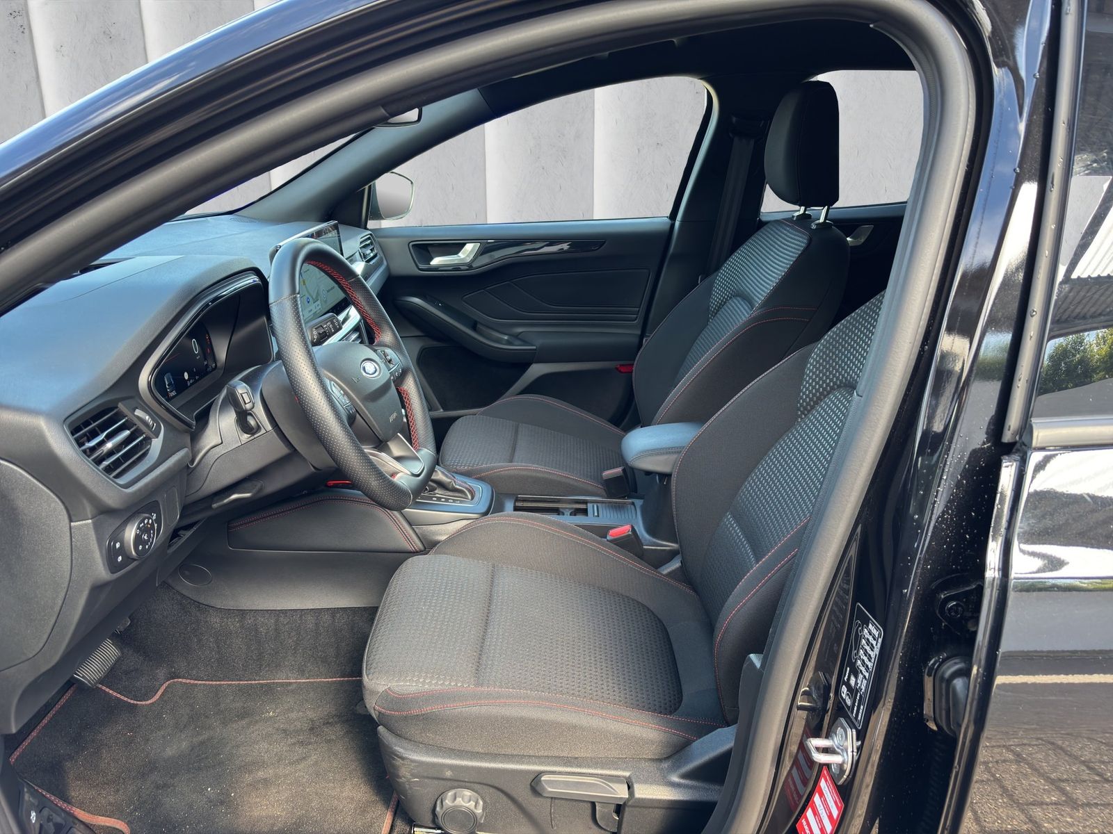 Ford Focus ST-Line X Turnier Aut.*AHK*ACC*HUD*KAM*NAV