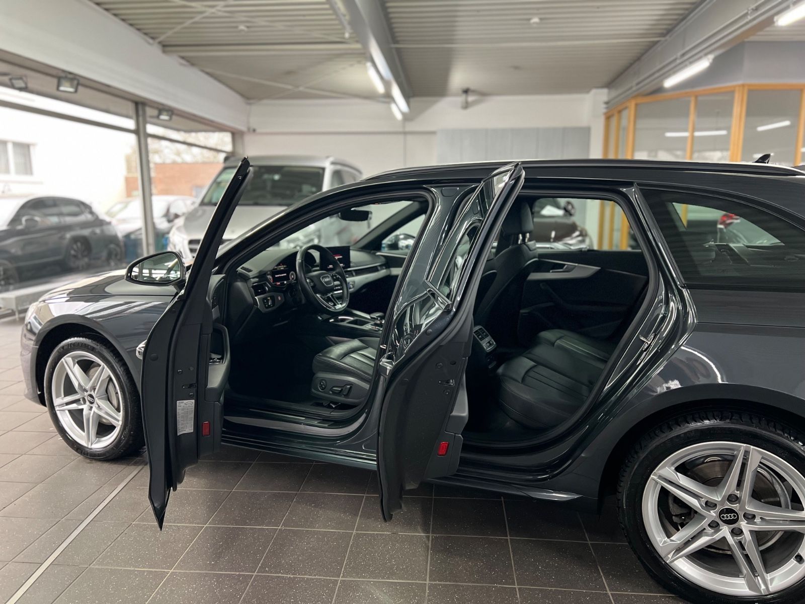 Audi A4 Avant 40 TDI quattro advanced VIELE EXTRAS
