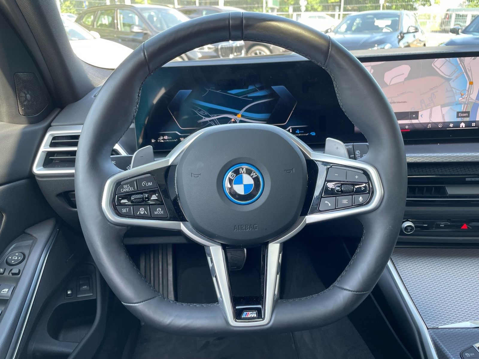 BMW 330e xDrive Tour M Sport | AHK ACC FIN ab 1,99 %
