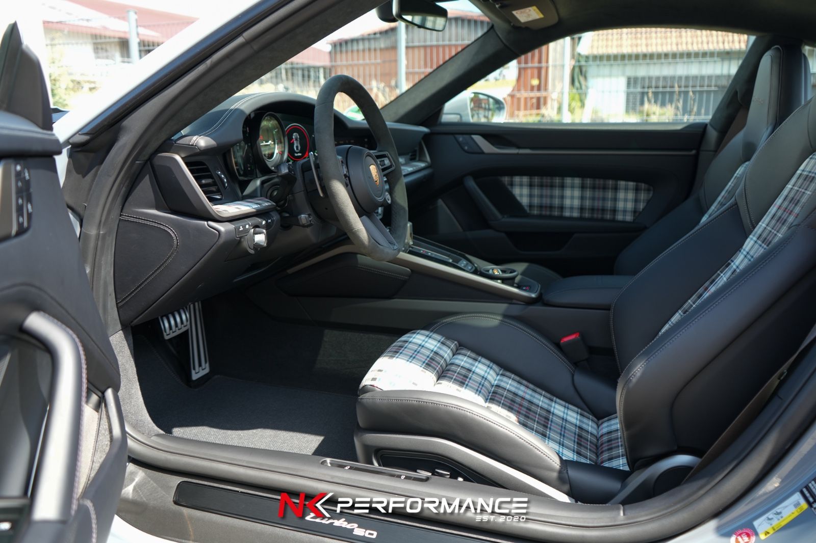 Porsche 992 Turbo 50 Jahre/ HERITAGE / ARKTIKGRAU