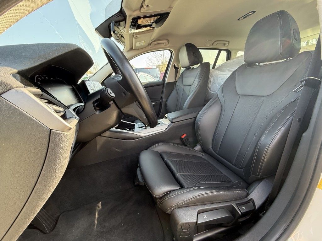 BMW 330 e Touring Aut. Advantage - Samsaru's Car Outlet