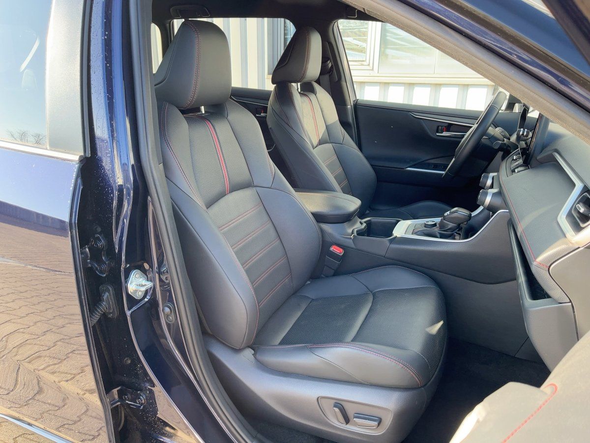 Toyota RAV4 2.5 Hybrid 4x4 Style LED+Navi+SHZ+Klima+360