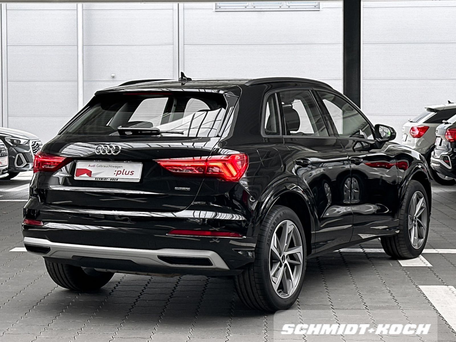 Audi Q3 quattro 45 TFSI advanced S tronic - Samsaru's Car Outlet
