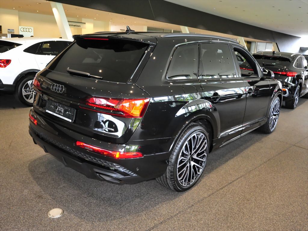 Audi Q7 SUV S line 55 TFSI e quattro Allradlenkung