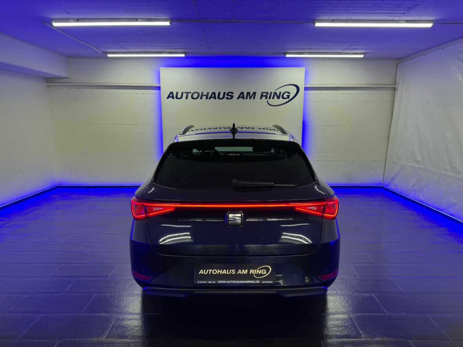 Seat Leon Sportstourer Style Aut - Samsaru's Car Outlet