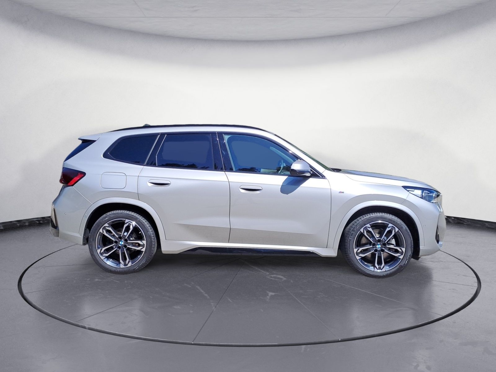 BMW X1 xDrive23i M Sportpaket - Samsaru's Car Outlet