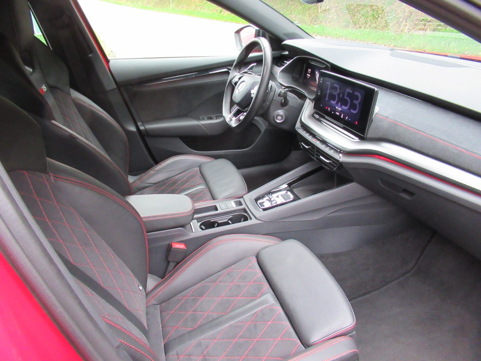 Skoda Octavia 1.4 TSI iV DSG RS FIRST EDITION - Samsaru's Car Outlet