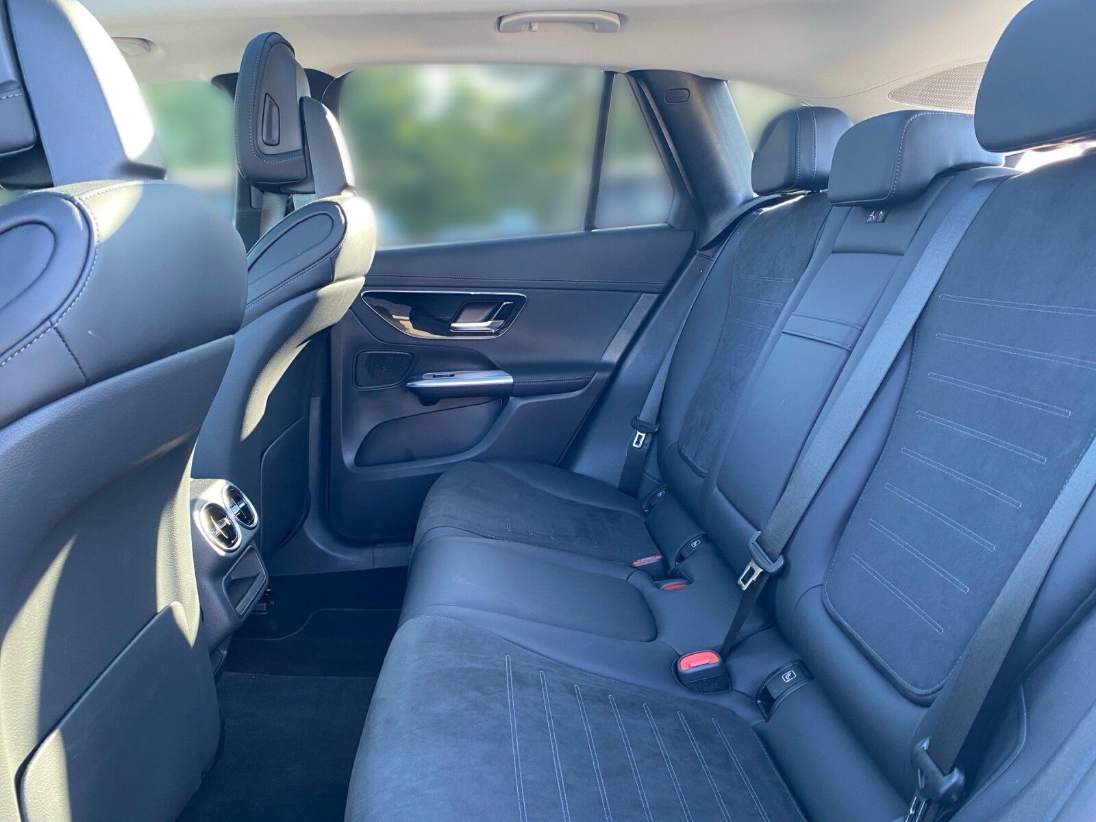 Mercedes-Benz GLC 300 de 4M AMG°FAHRASS+°AHK°DIGI°PANO°360°