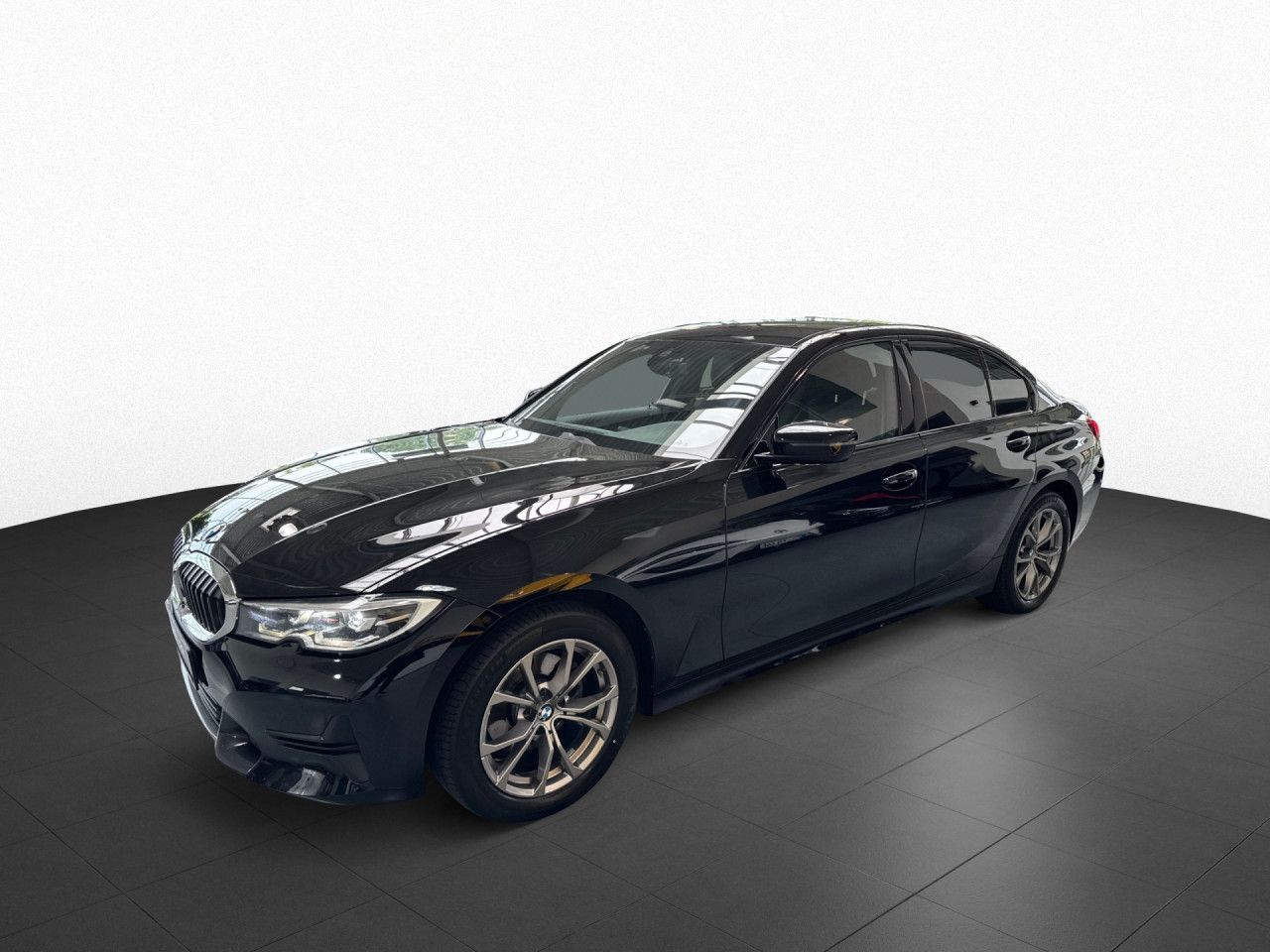 BMW 320dA xDrive Sport Line - Samsaru's Car Outlet