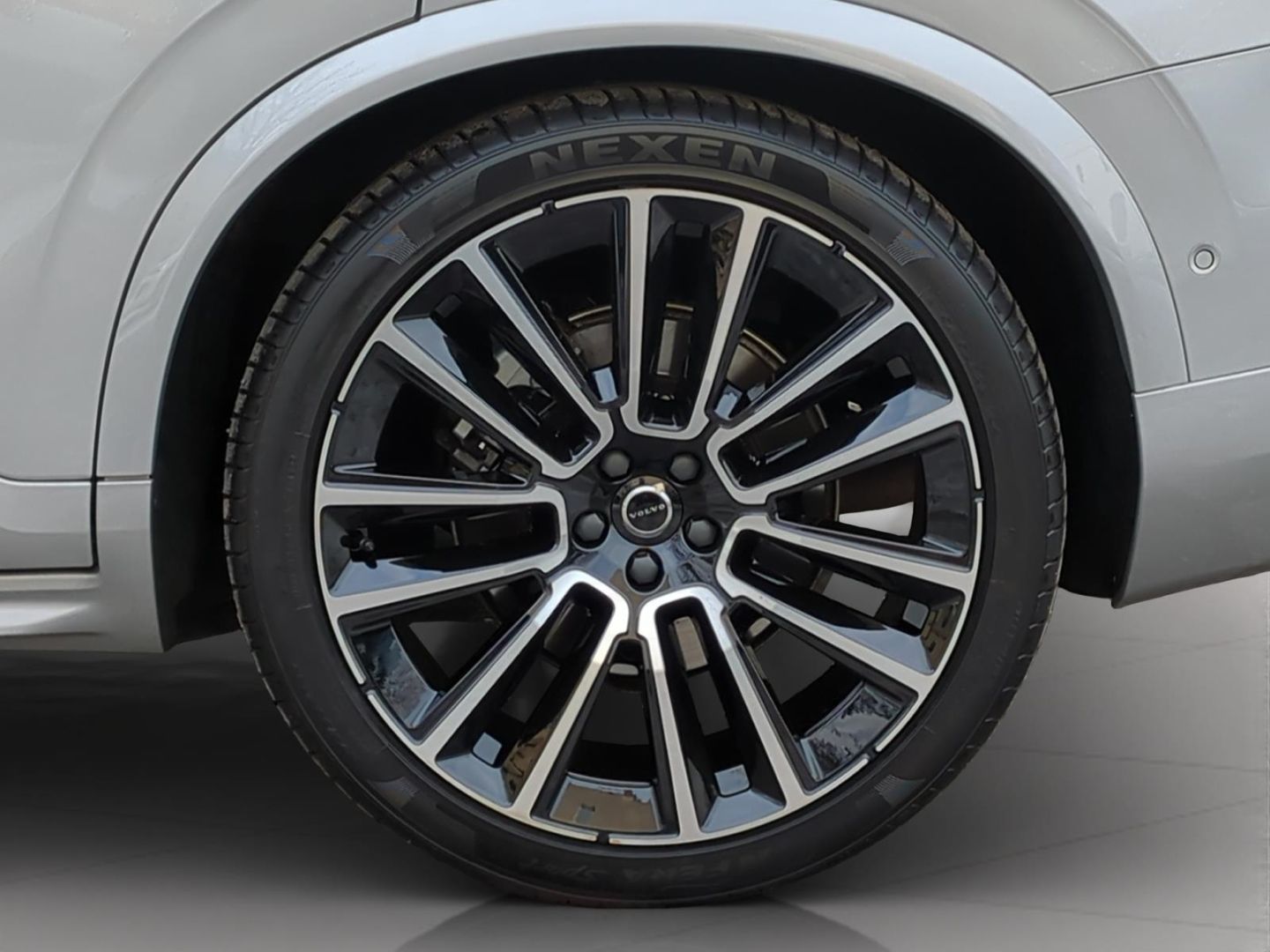 Volvo XC90 T8 Recharge Plus Dark *Luft*Pano*360*Alarm*