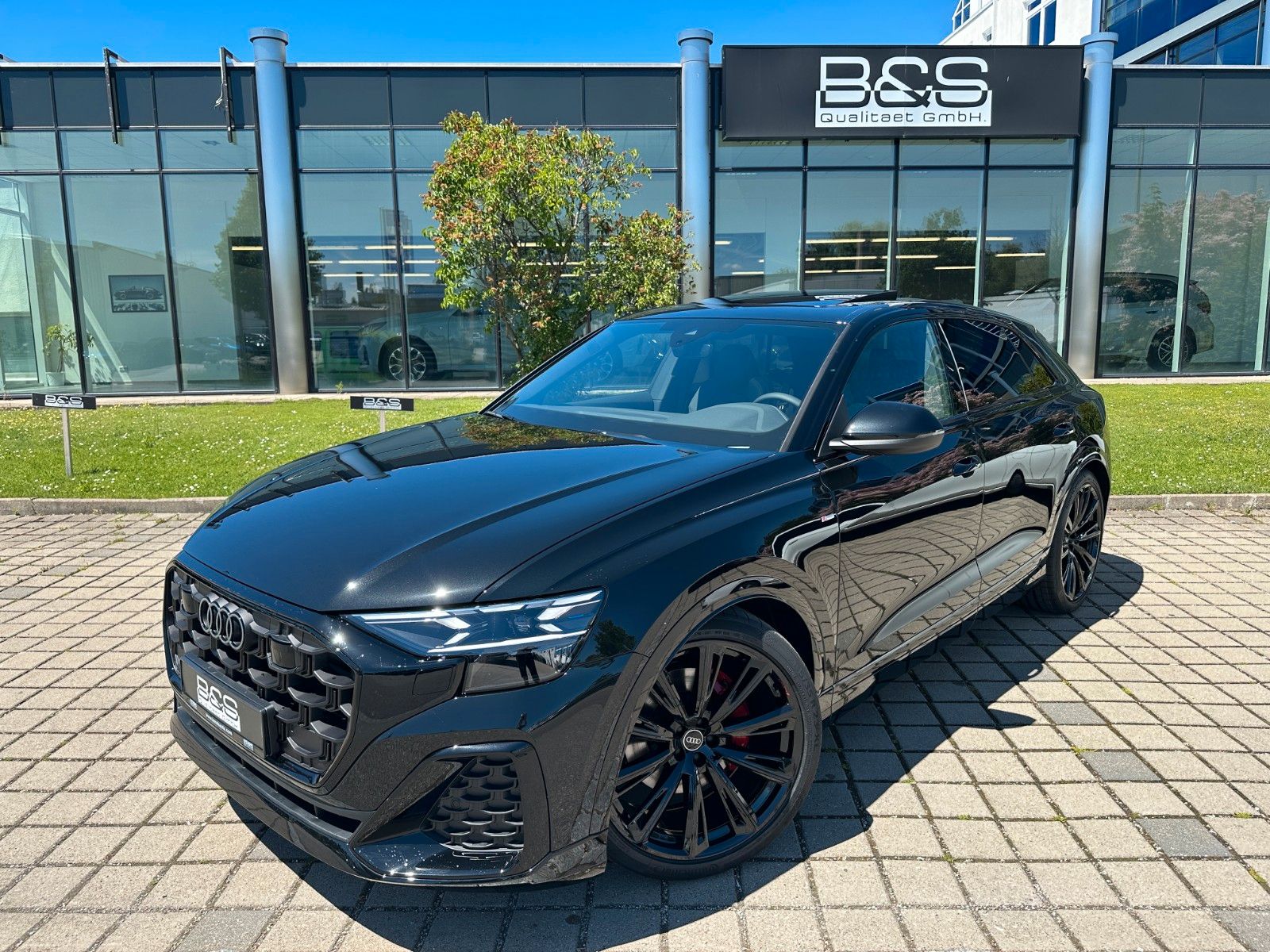 Audi Q8 50 TDI quattro - Samsaru's Car Outlet