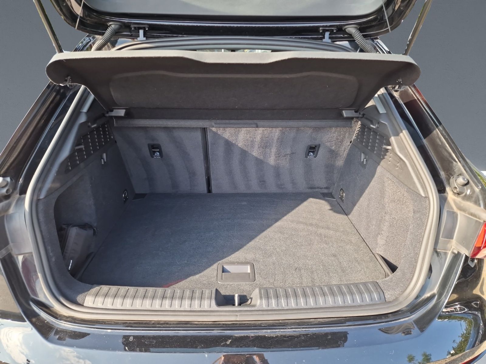 Audi A3 Sportback 30 TFSI S tronic - Samsaru's Car Outlet