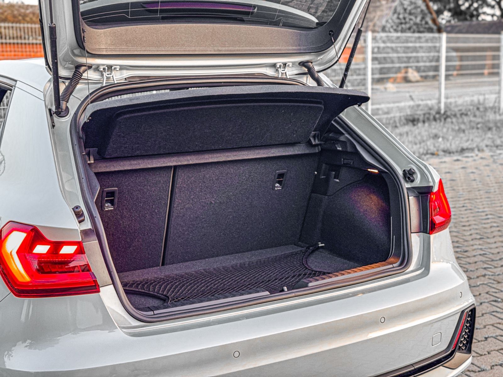 Audi A1 Sportback 40 TFSI S line - Samsaru's Car Outlet