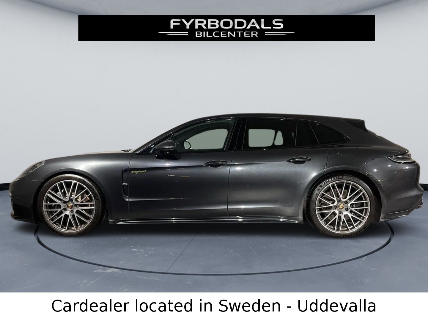 Porsche Panamera Sport Turismo 4 E-Hybrid Platinum Edit