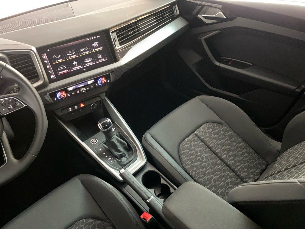 Audi A1 Sportback 30 TFSI advanced LED+CARPLAY+PRIVAC