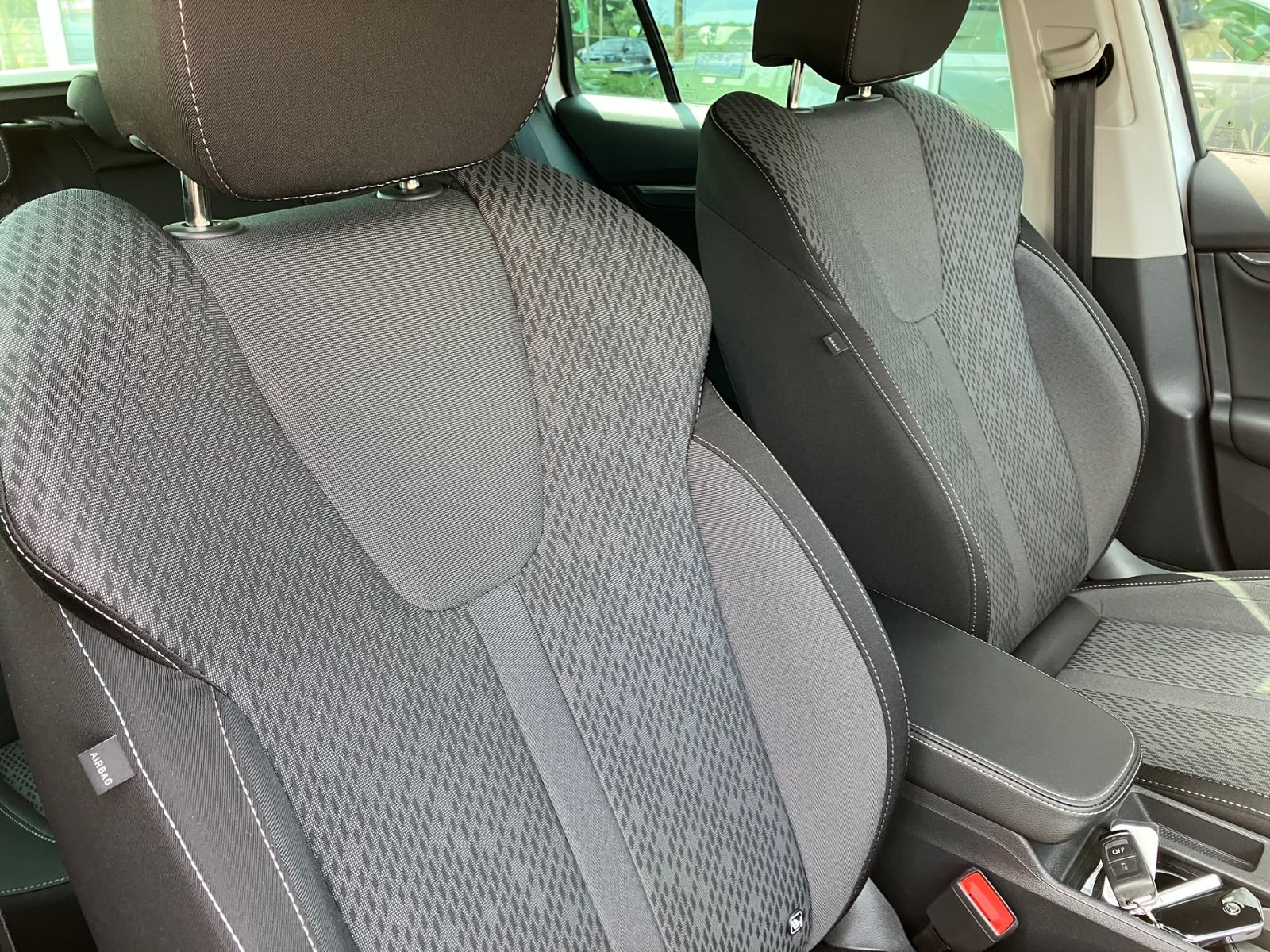 Skoda Octavia Combi 2.0 TDI Style - Samsaru's Car Outlet