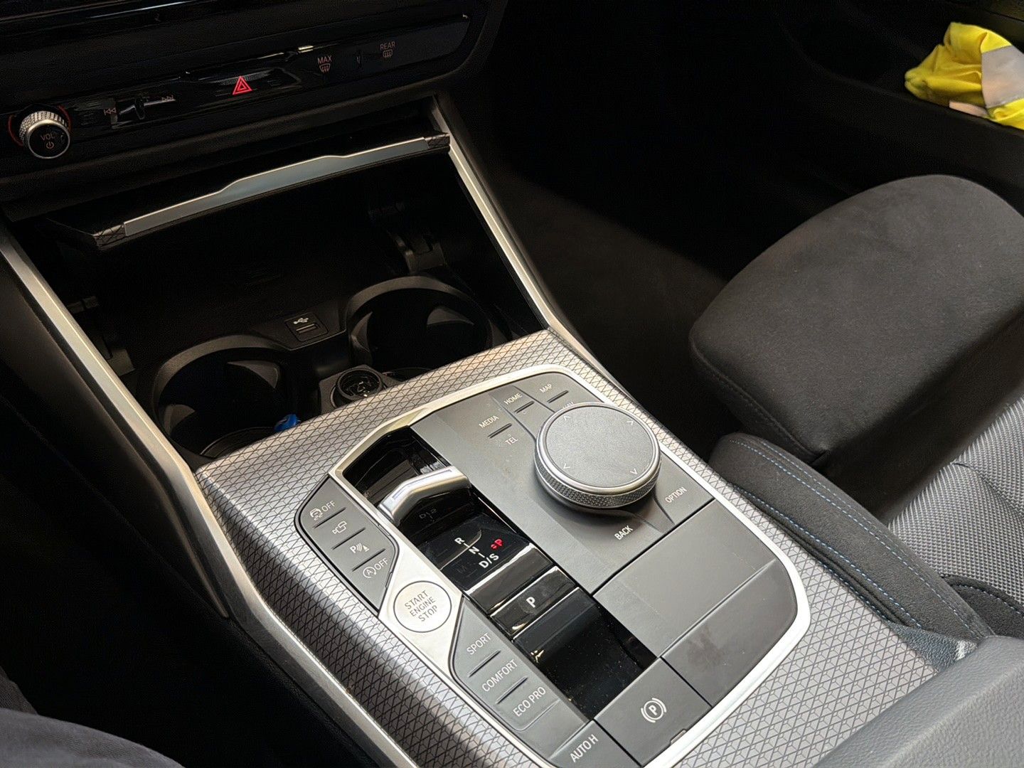 BMW 318i Touring M-Sport AHK ACC KZ 360° HUD PANO IQ