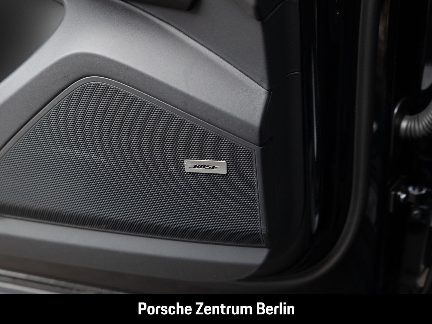 Porsche Cayenne S BOSE Panorama Luftfederung LED-Matrix