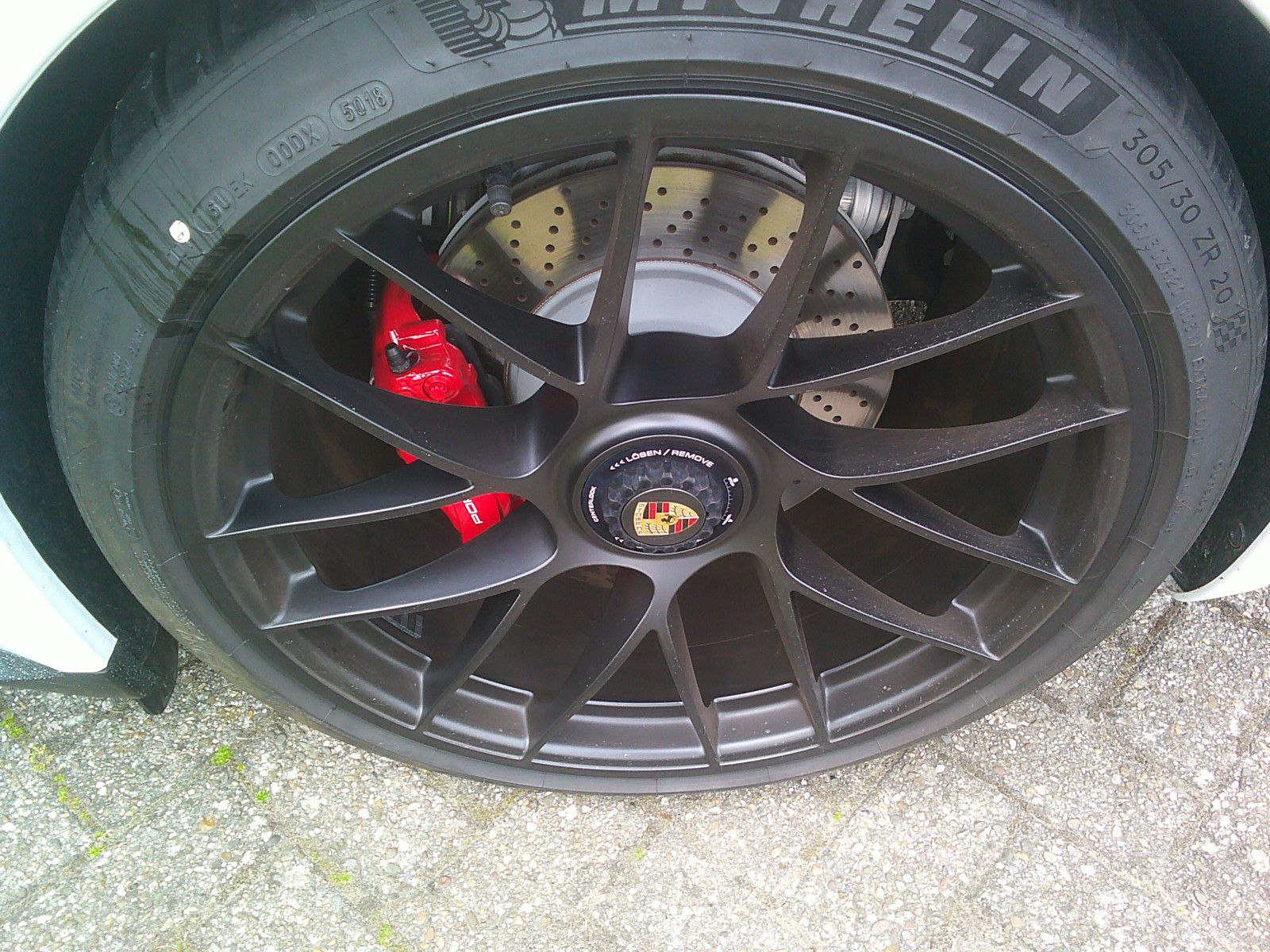 Porsche 911 Carrera 4 GTS - Samsaru's Car Outlet