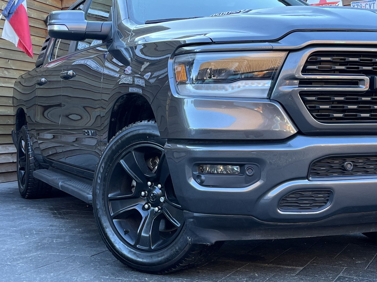 Dodge RAM 1500 SPORT 5,7L Pano 4x4 LPG 12´´ Navi AHK