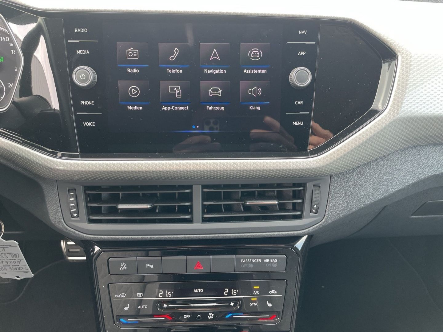 Volkswagen T-Cross 1.0 TSI Move - Samsaru's Car Outlet