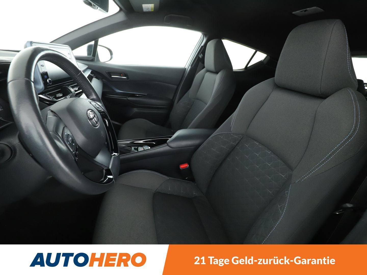 Toyota C-HR 2.0 Hybrid Team - Samsaru's Car Outlet