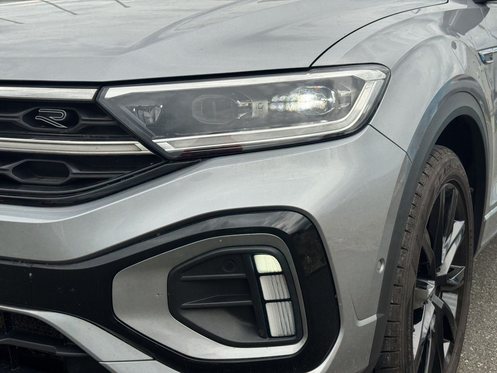 Volkswagen T-Roc R-Line 1.5 TSI - Samsaru's Car Outlet