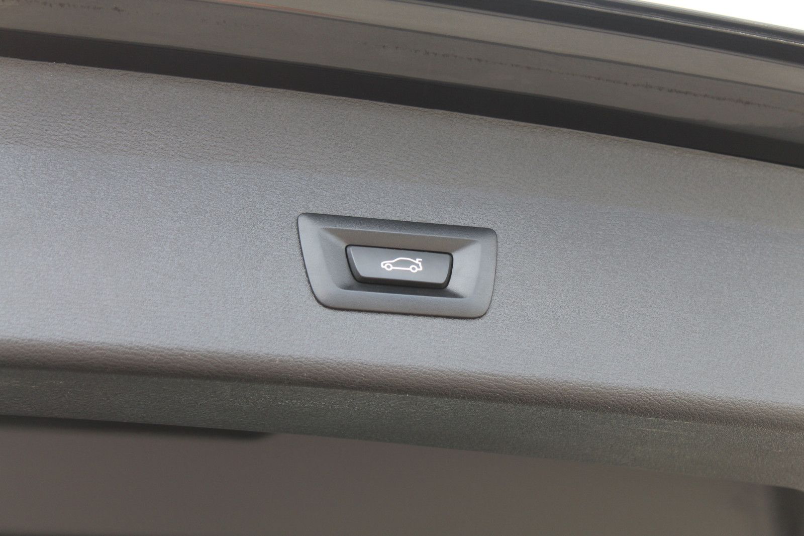 BMW X1 xDrive 20d Advantage - Samsaru's Car Outlet