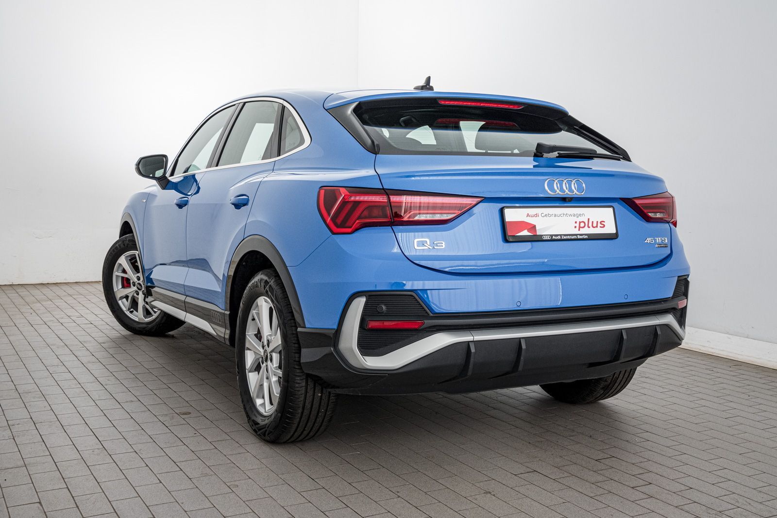 Audi Q3 Sportback S line 45 TFSI quattro - Samsaru's Car Outlet