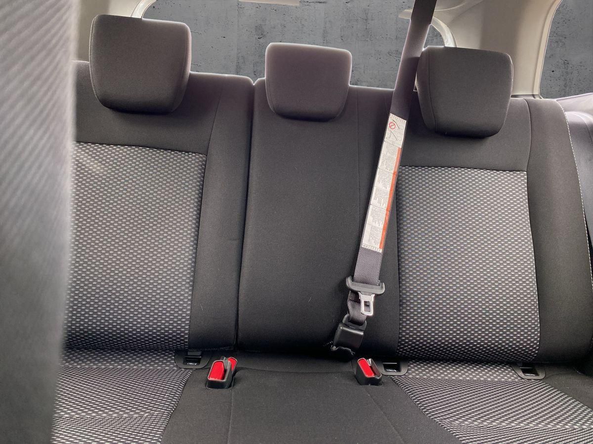 Suzuki Vitara - Samsaru's Car Outlet