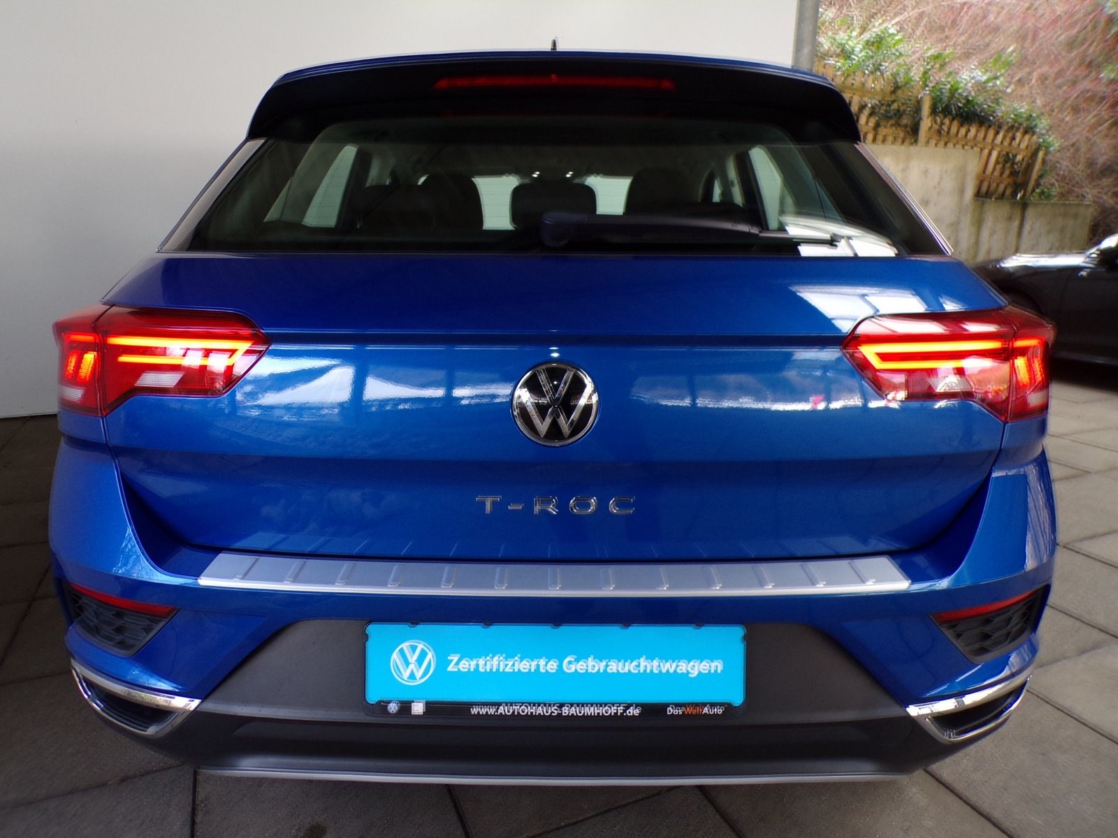Volkswagen T-ROC 1.0 TSI STYLE - Samsaru's Car Outlet