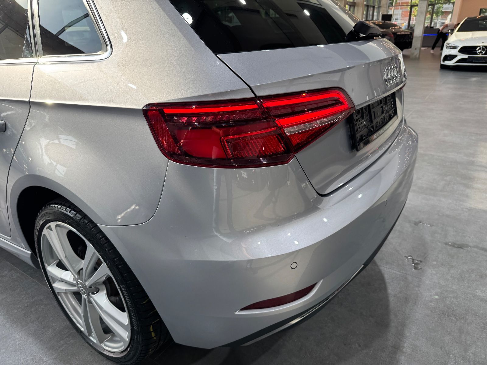 Audi A3 Sportback 40 e-tron sport - Samsaru's Car Outlet