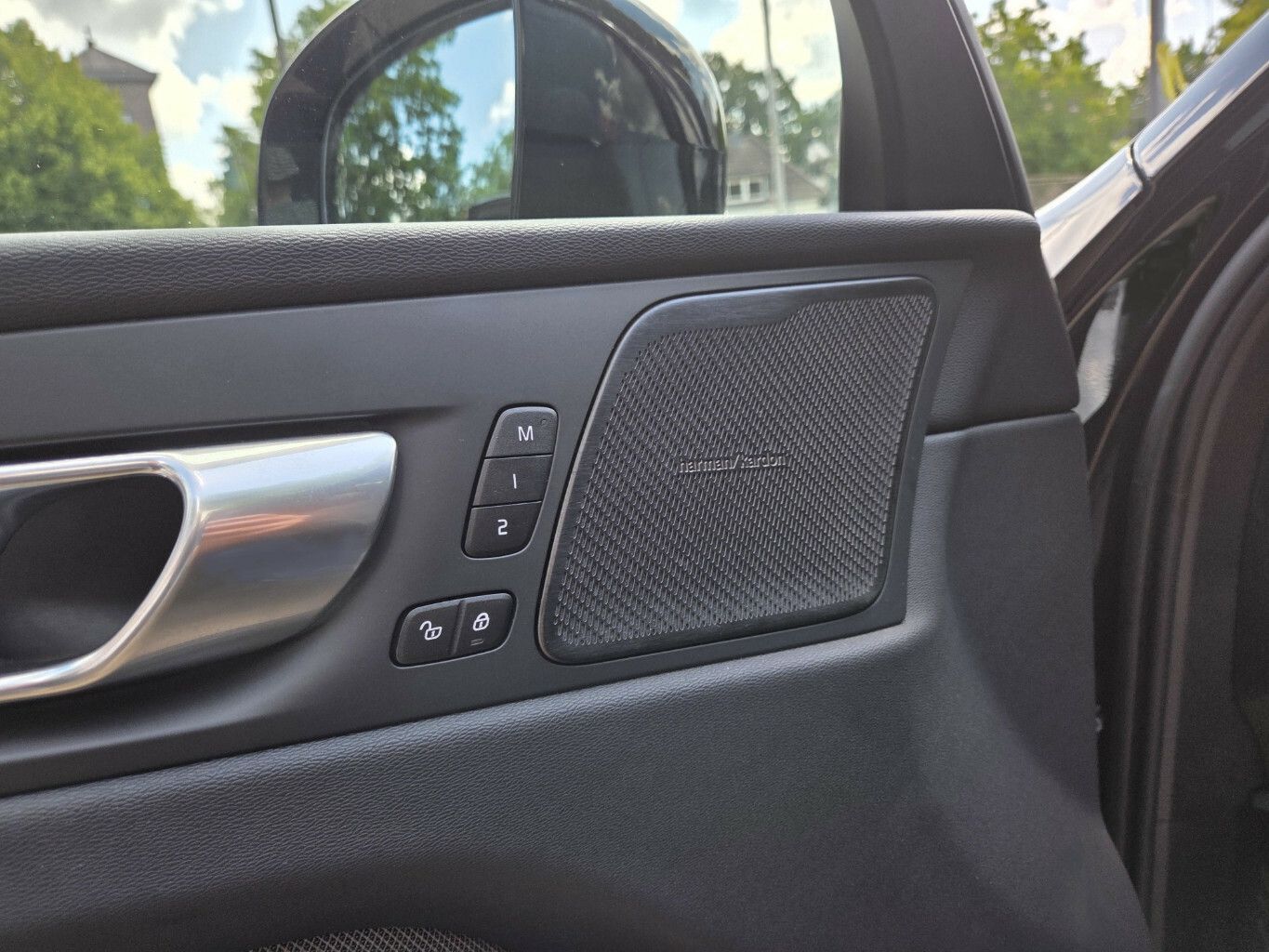 Volvo XC60 B5d AWD Ultimate Dark.Four-C.360.AHK.Stdhz.