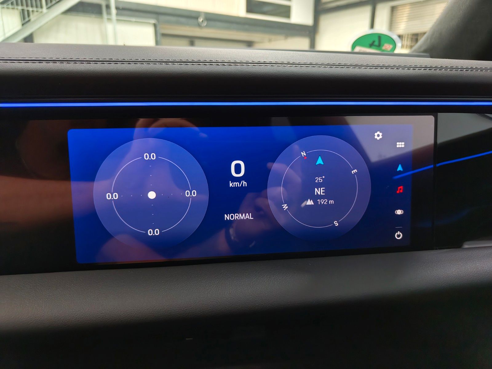 Porsche Macan Turbo Electric
