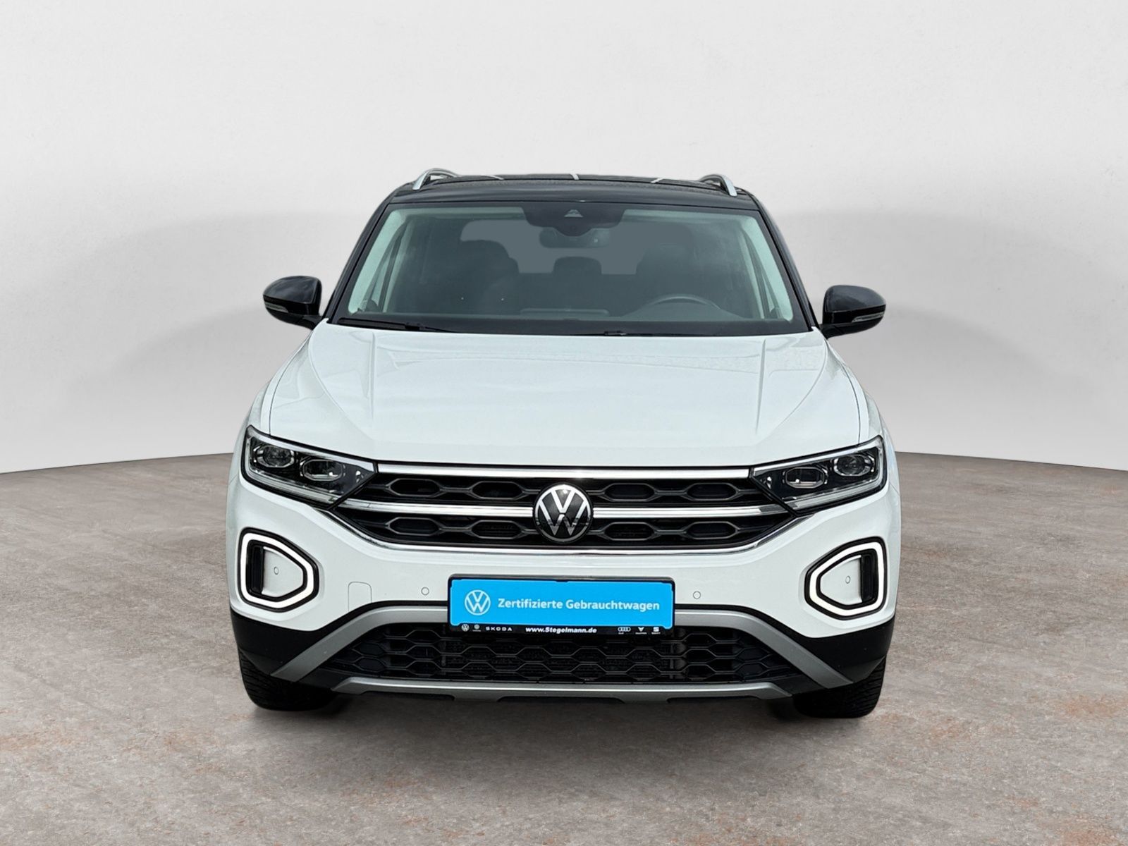 Volkswagen T-Roc 1.5 TSI DSG Facelift Style - Samsaru's Car Outlet