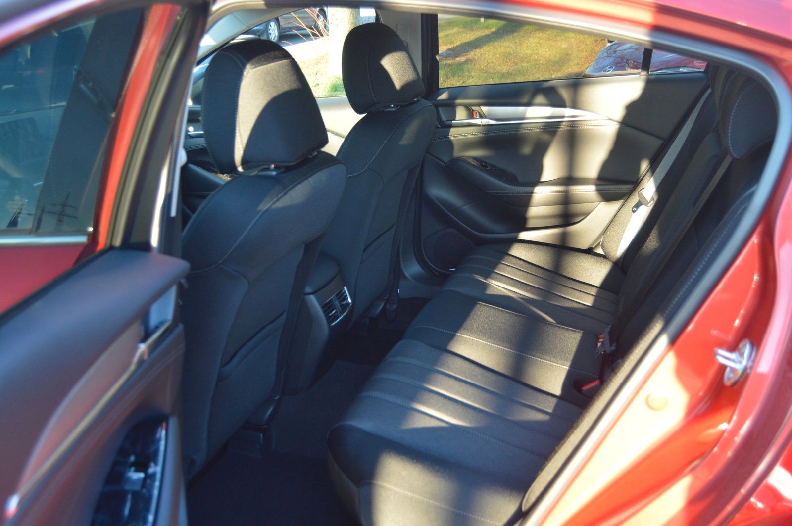 Mazda 6 Limousine Benzin 194PS 6AG Exclusive-Line Navi