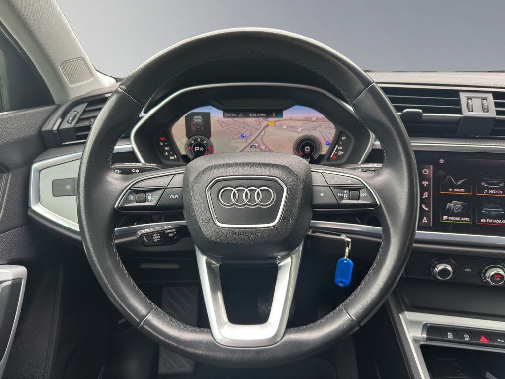 Audi Q3 35 2.0 TDI quattro advanced - Samsaru's Car Outlet