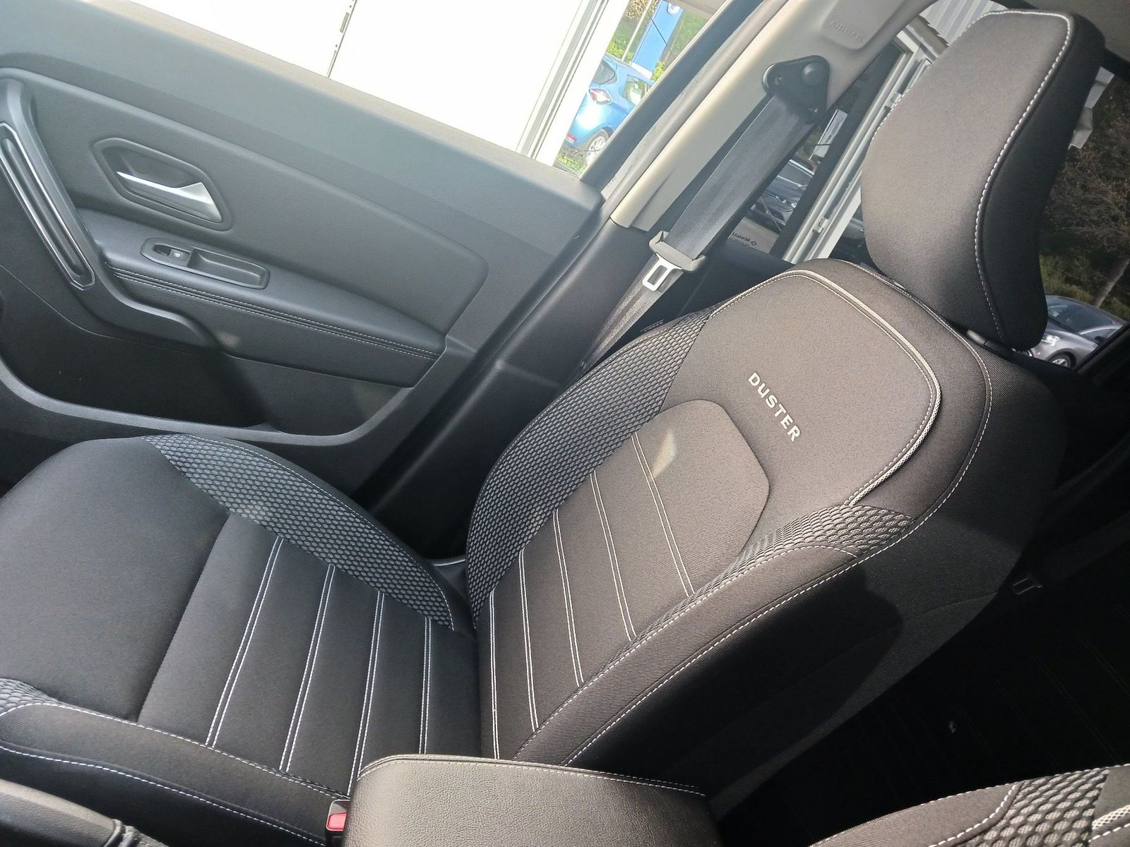 Dacia Duster Prestige TCe 150 EDC - Samsaru's Car Outlet