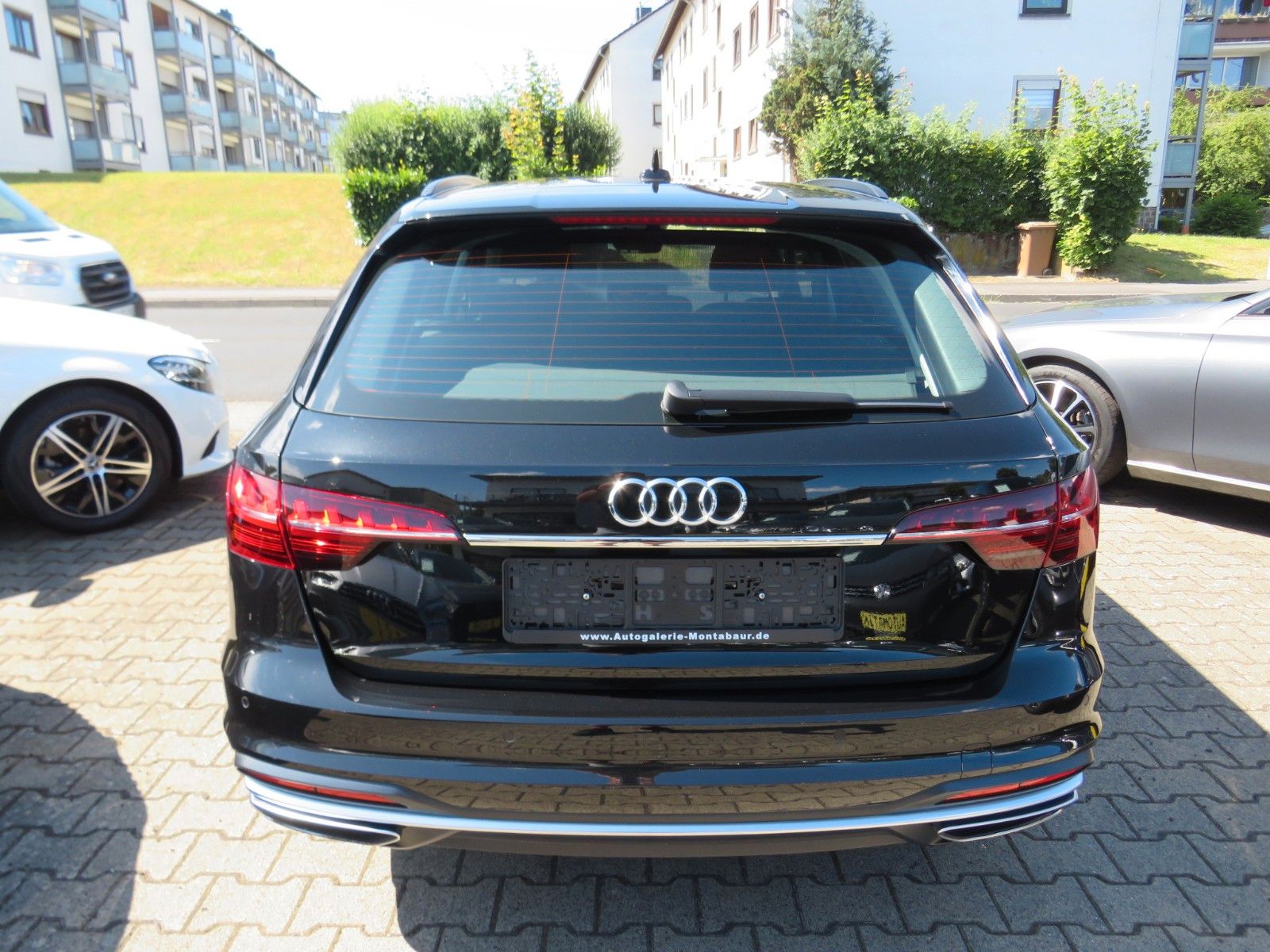 Audi A4 Avant 30 TDI advanced S-tronic - Samsaru's Car Outlet