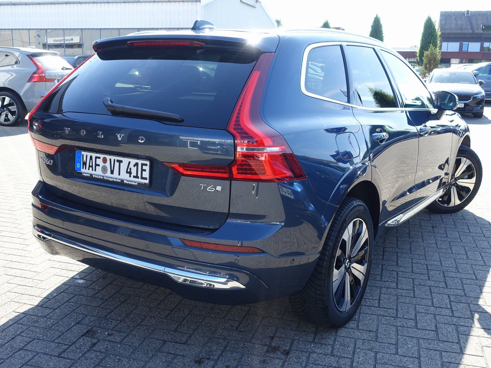 Volvo XC60 T6 AWD Plug-in Hybrid - Samsaru's Car Outlet