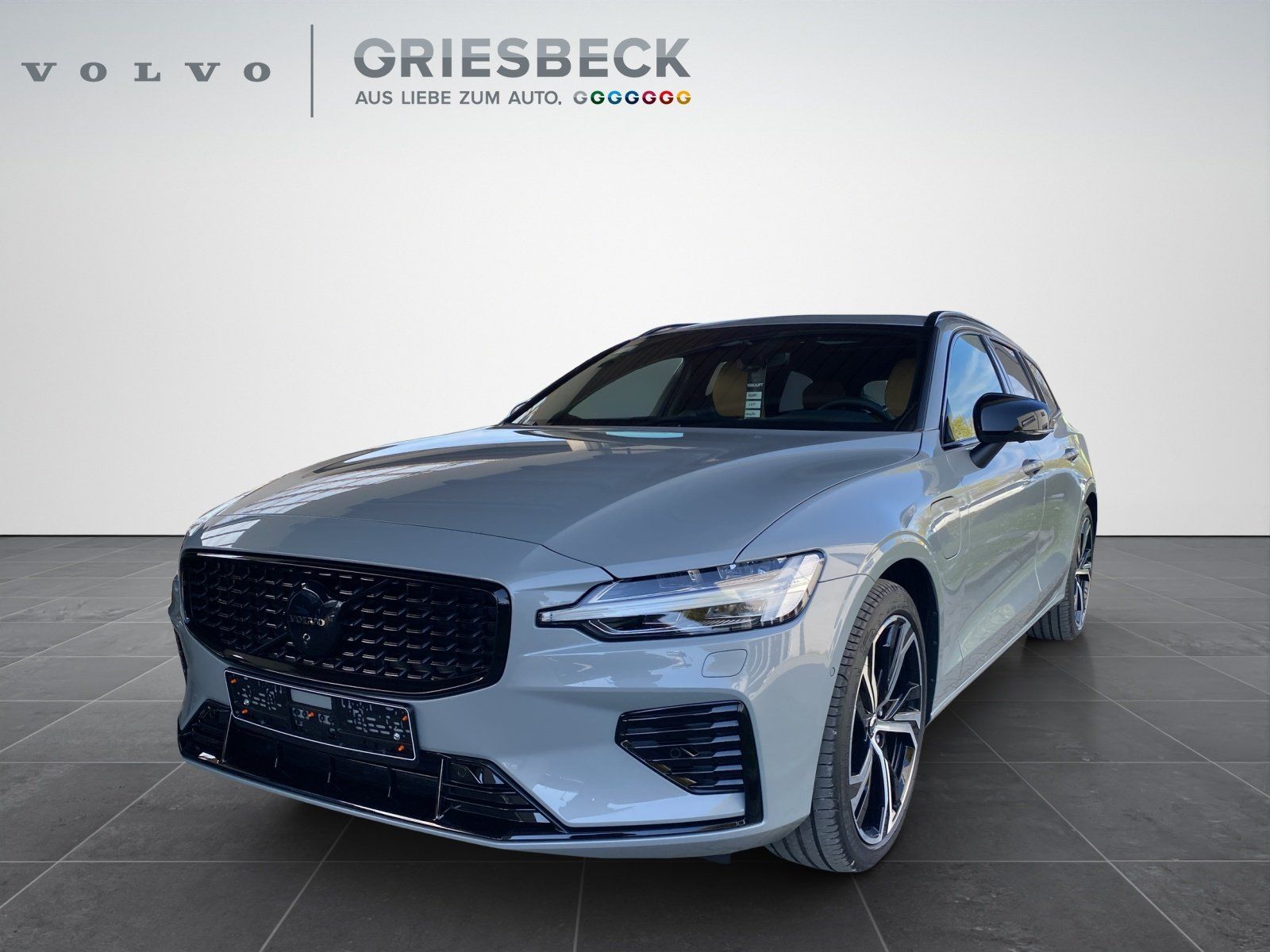 Volvo V60 T8 Ultra Dark AHK*360*HEADUP*