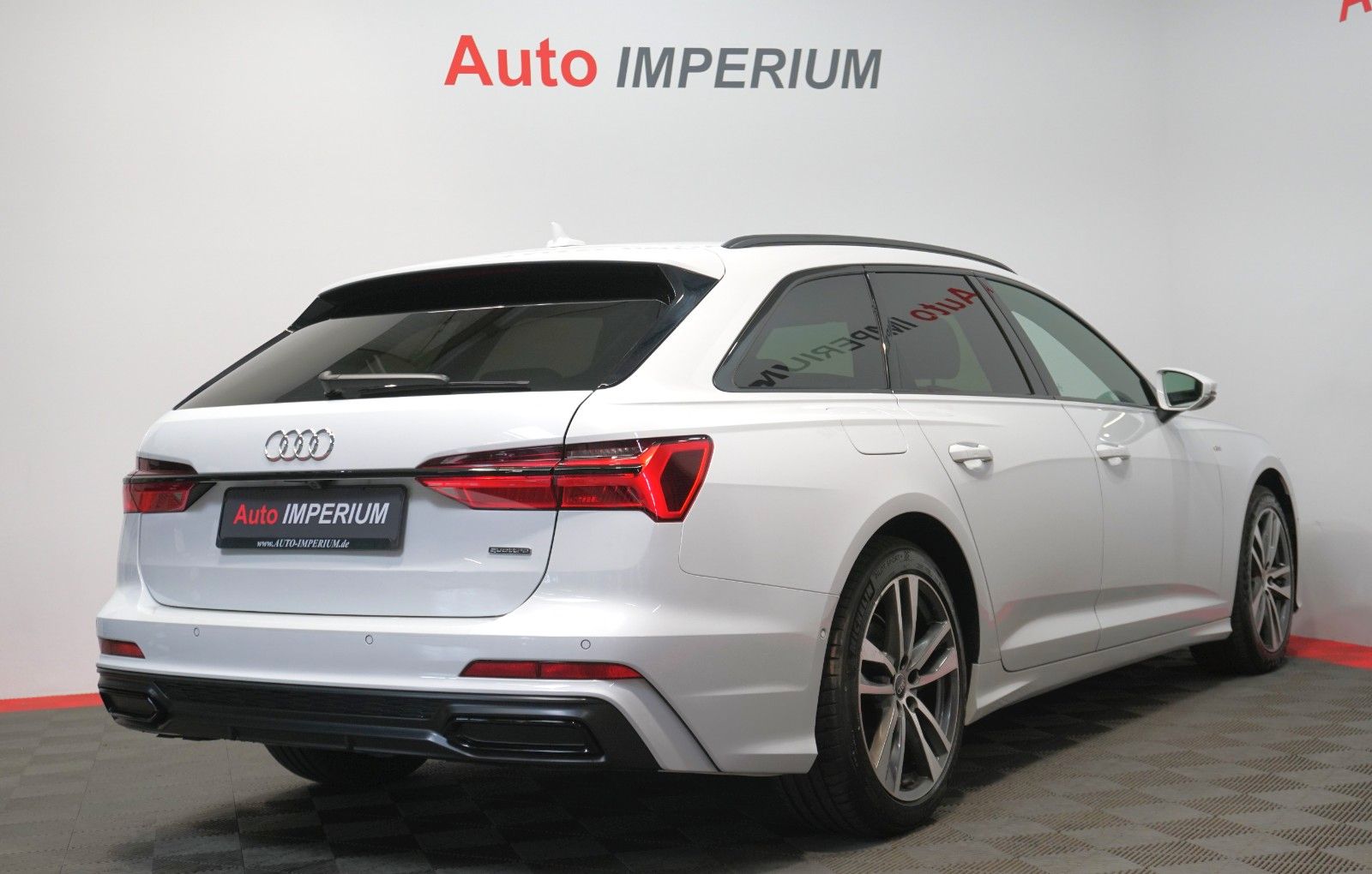 Audi A6 Avant 40 TDI quattro S-Line - Samsaru's Car Outlet