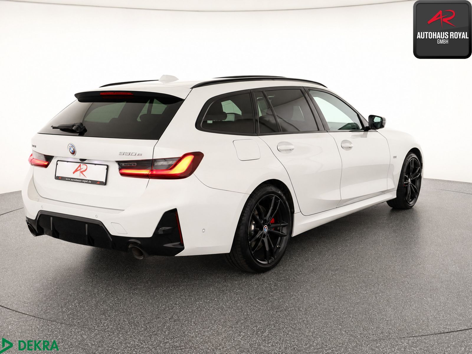 BMW 330 e T xDrive M SPORT PRO HUD,360GRAD,ACC,PANO